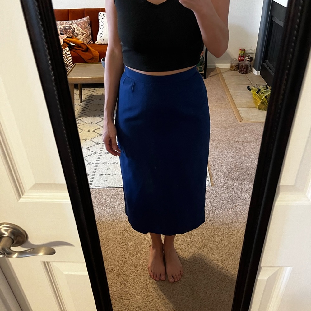 High wasted, deep electric blue pencil skit